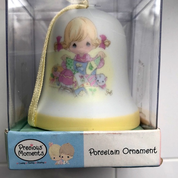 Precious Moments Set of 3 
Porcelain Ornaments
New in Original boxes - Picture 2 of 9